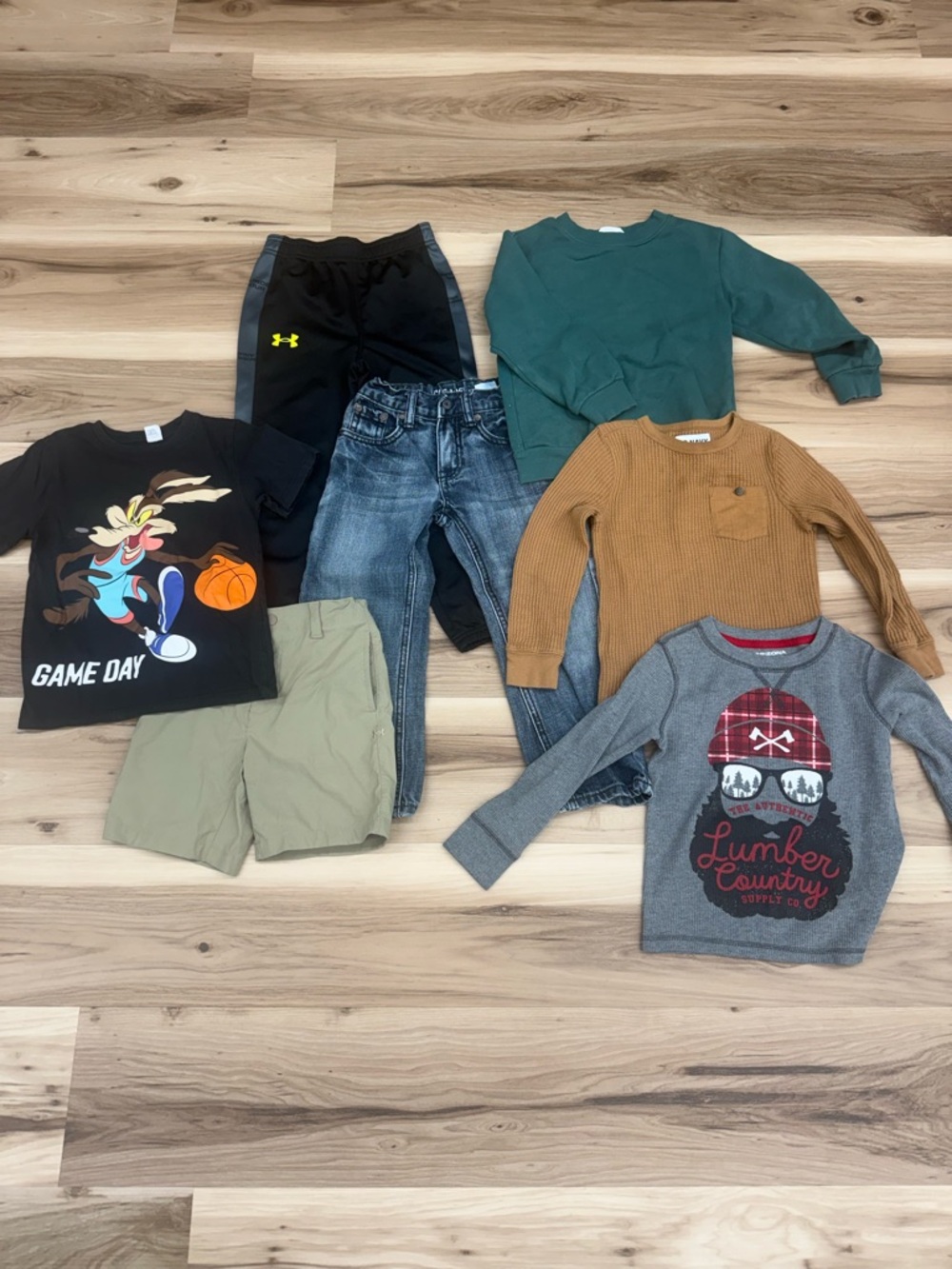 Boys 4/5 Name Brand Clothing Lot AA24